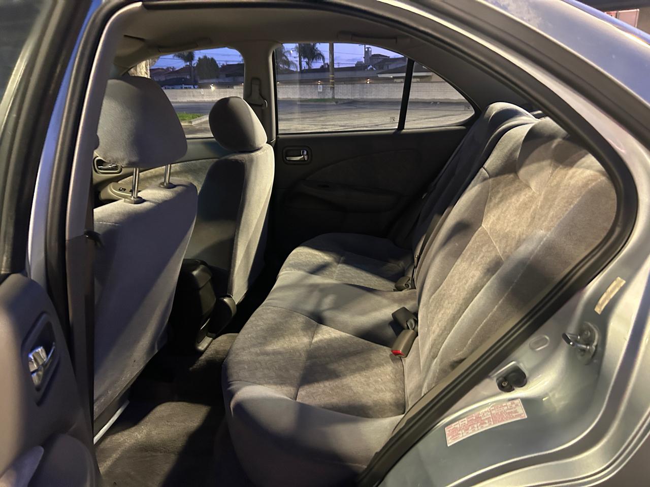 Nissan Sentra XE 2002