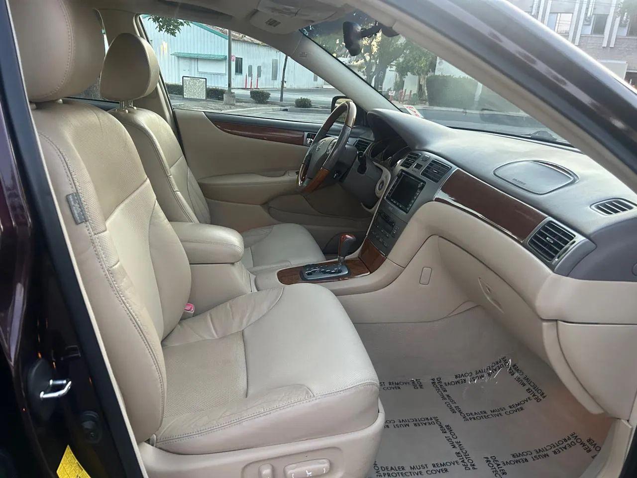 Lexus ES 330 Sedan 2005