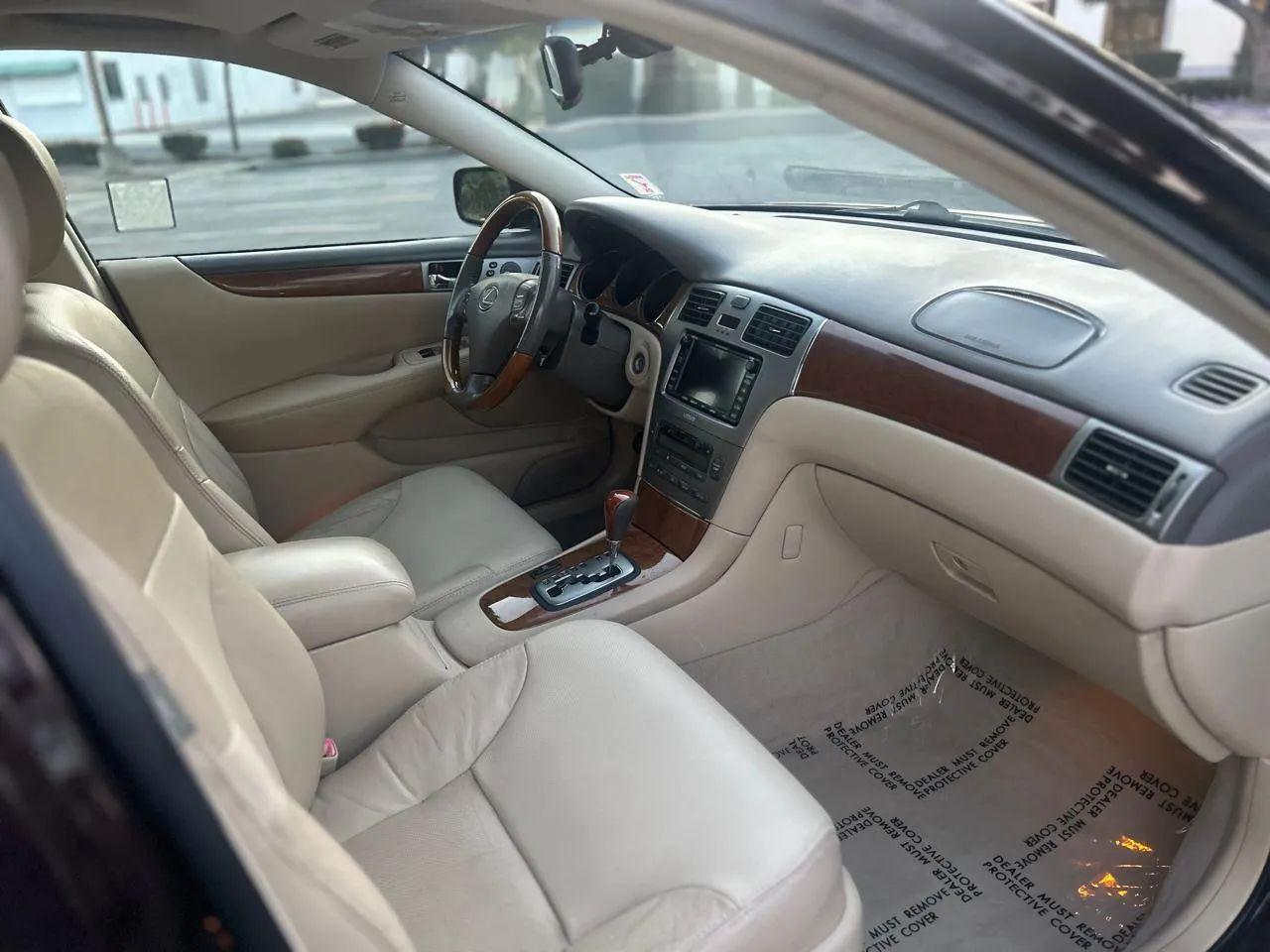 Lexus ES 330 Sedan 2005