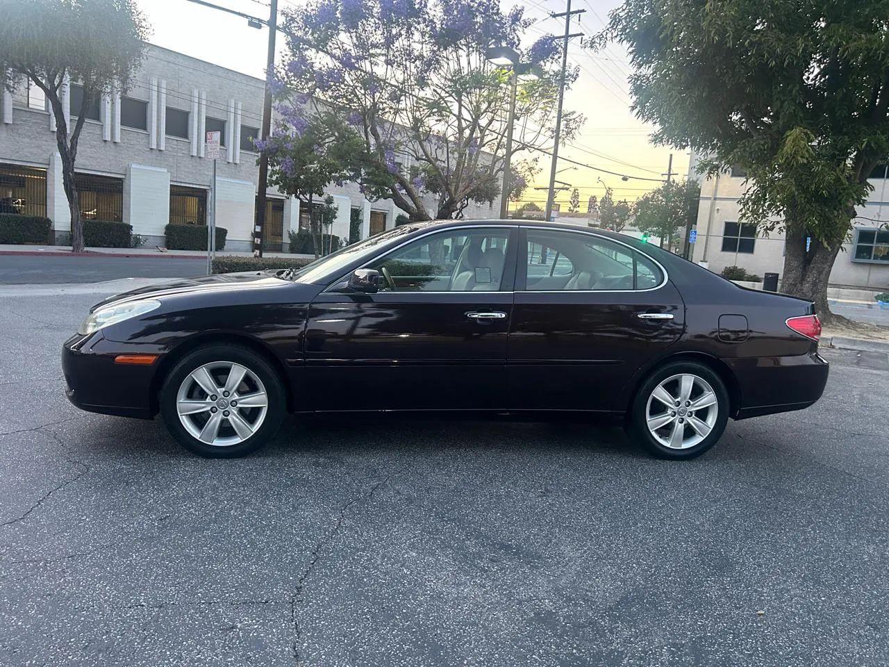 Lexus ES 330 Sedan 2005