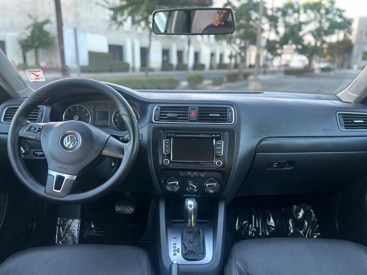 Volkswagen Jetta SE 2012