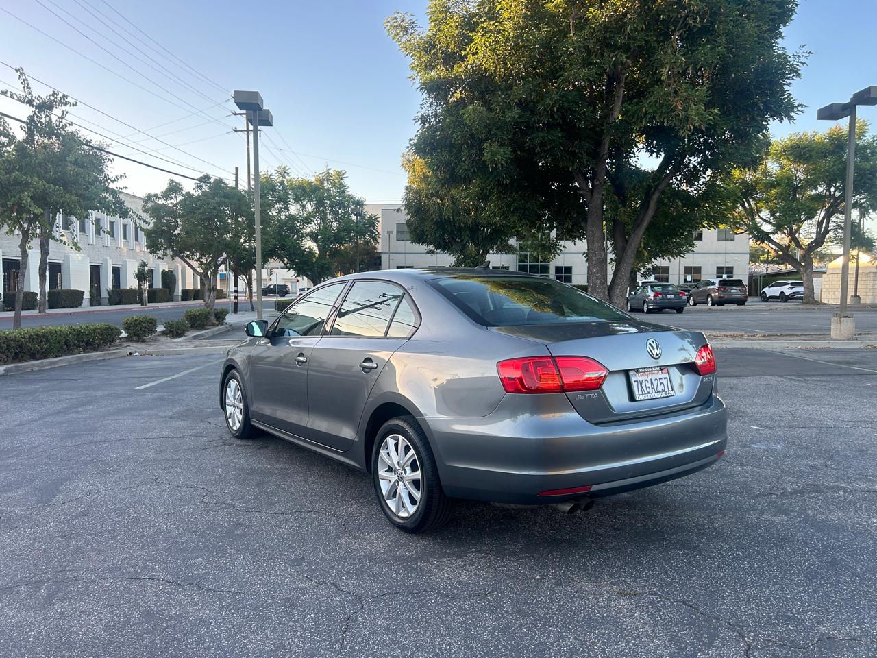 Volkswagen Jetta SE 2012