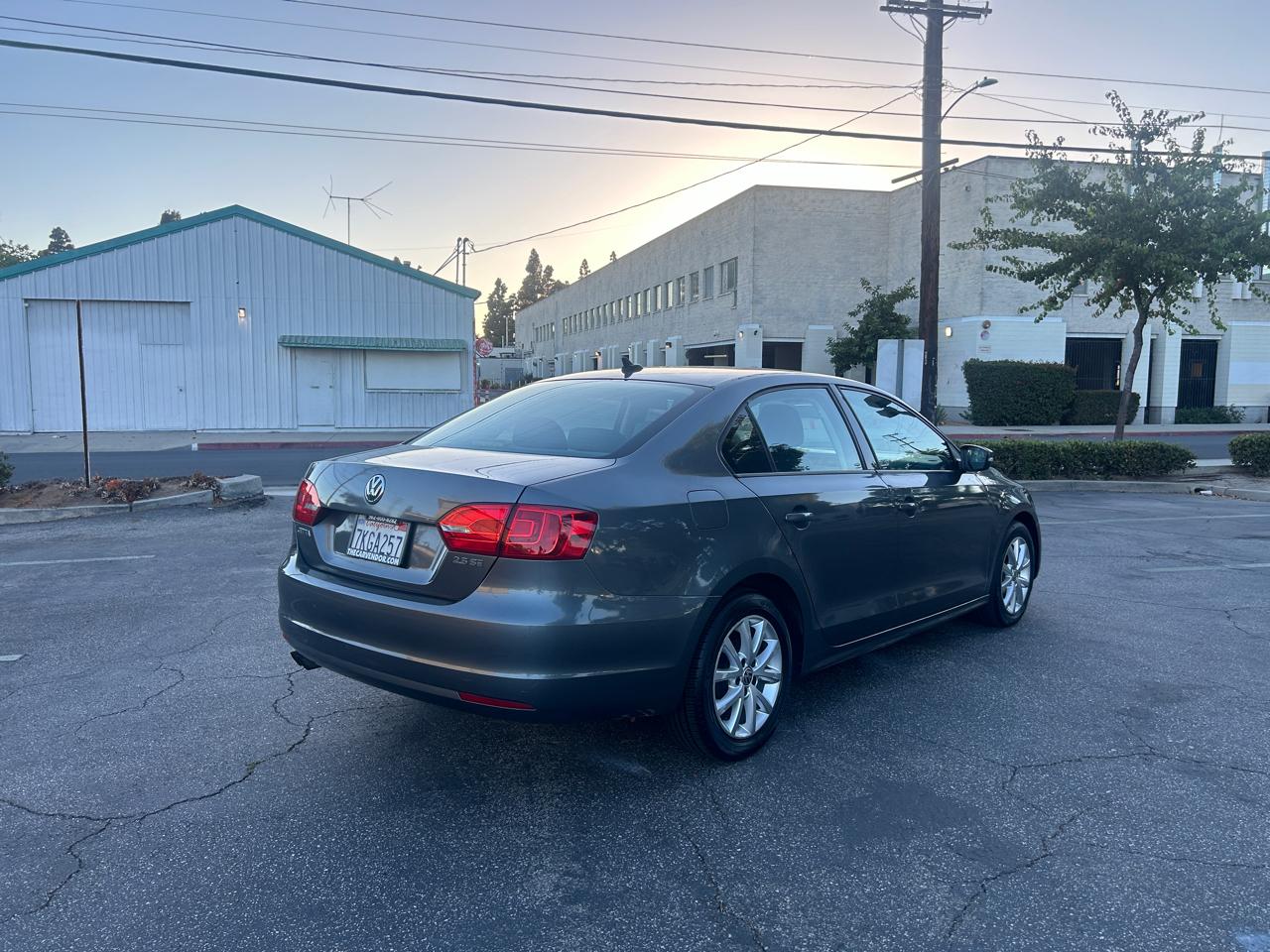 Volkswagen Jetta SE 2012