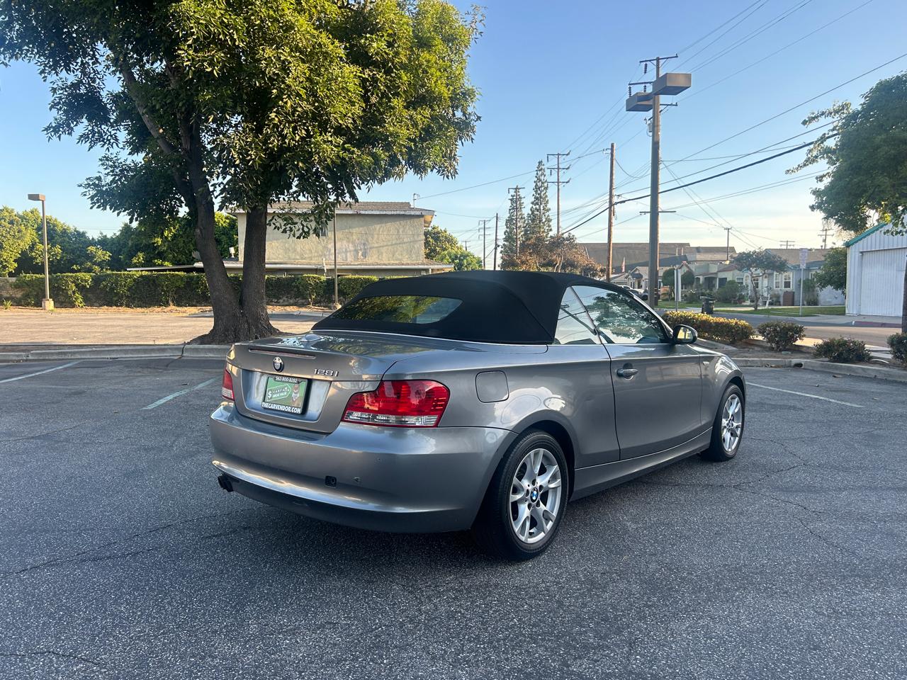 BMW 1-Series 128i Convertible 2009