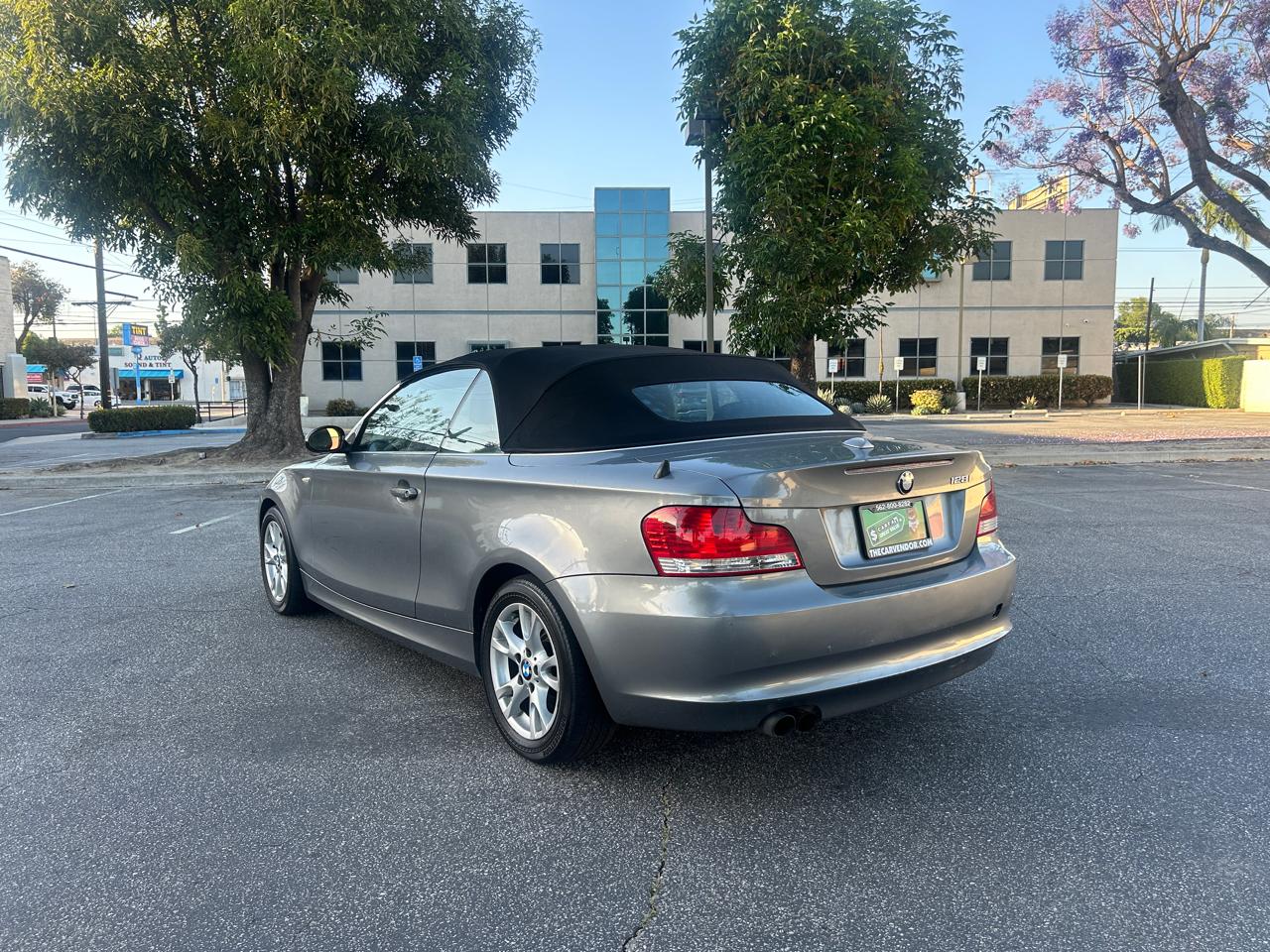 BMW 1-Series 128i Convertible 2009