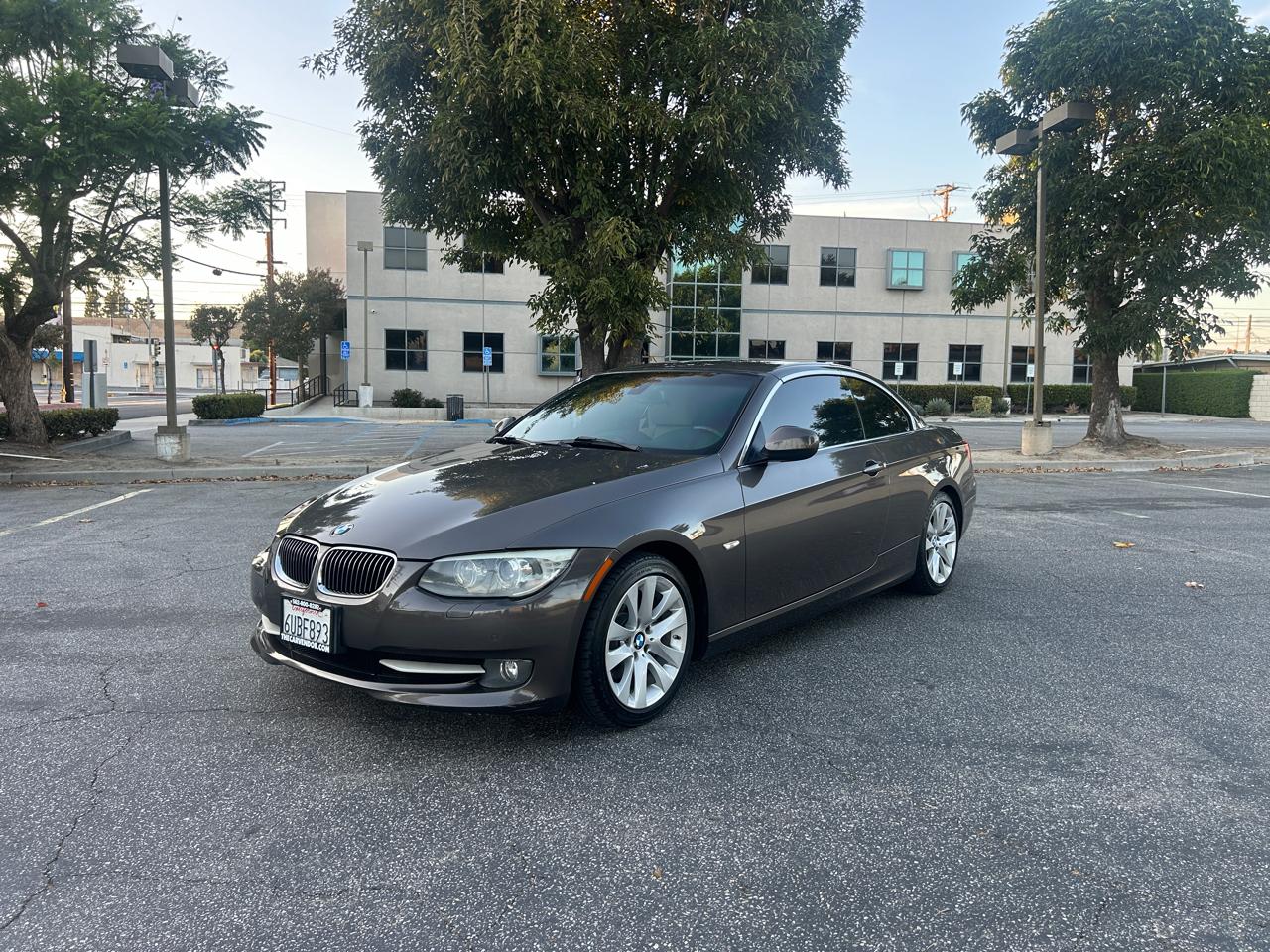 BMW 3-Series 328i Convertible - SULEV 2011