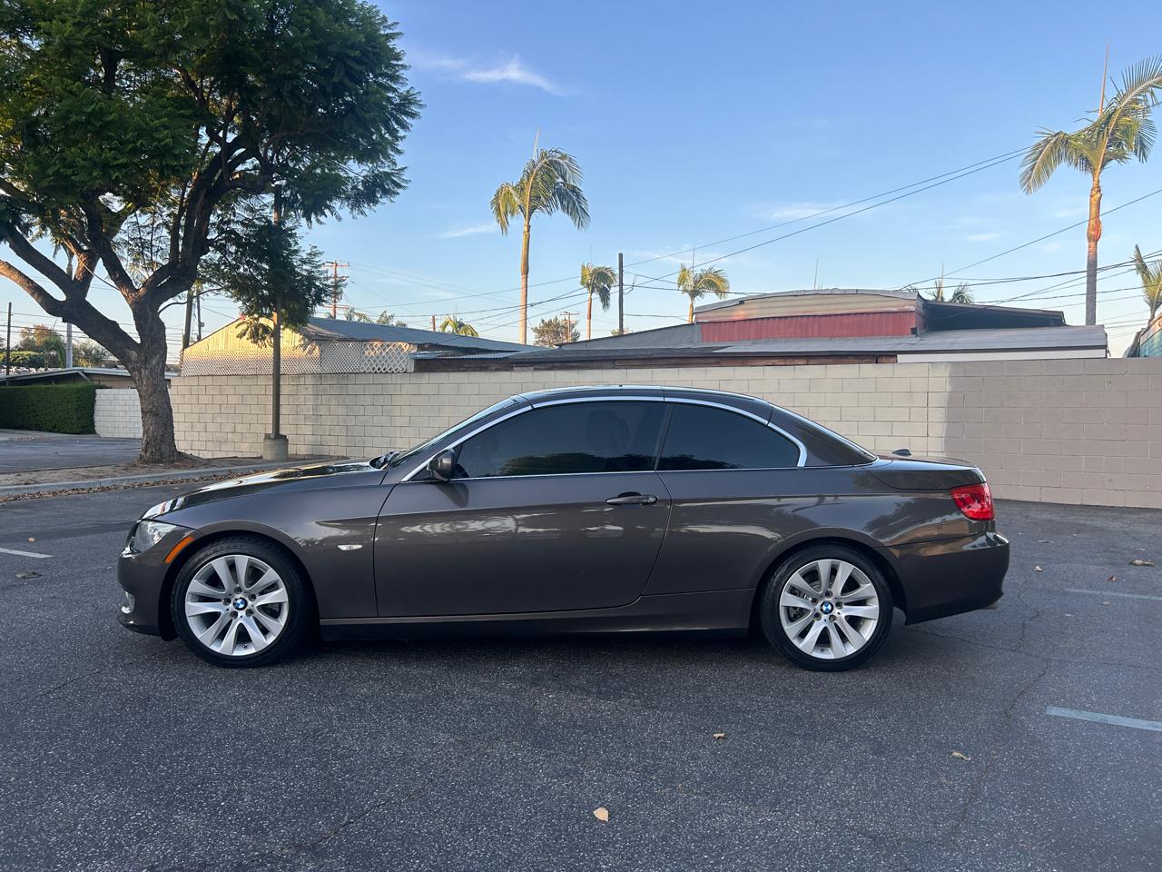 BMW 3-Series 328i Convertible - SULEV 2011