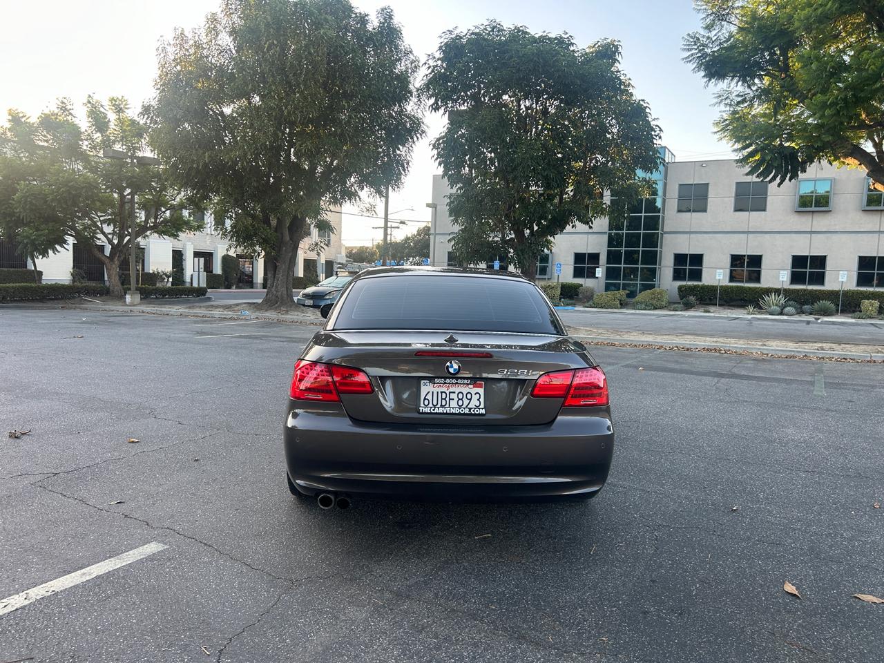 BMW 3-Series 328i Convertible - SULEV 2011