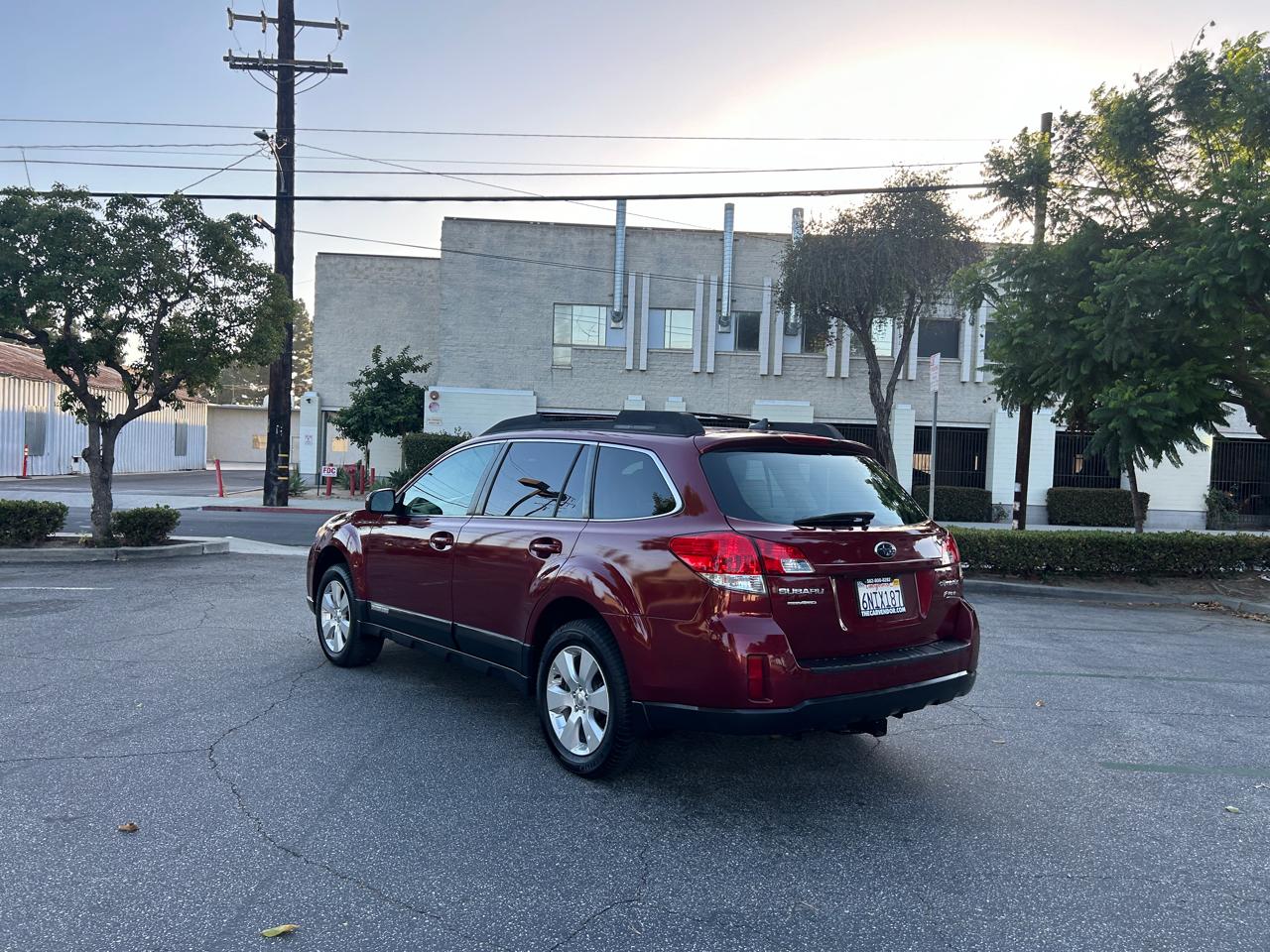 Subaru Outback 2.5i Limited 2011