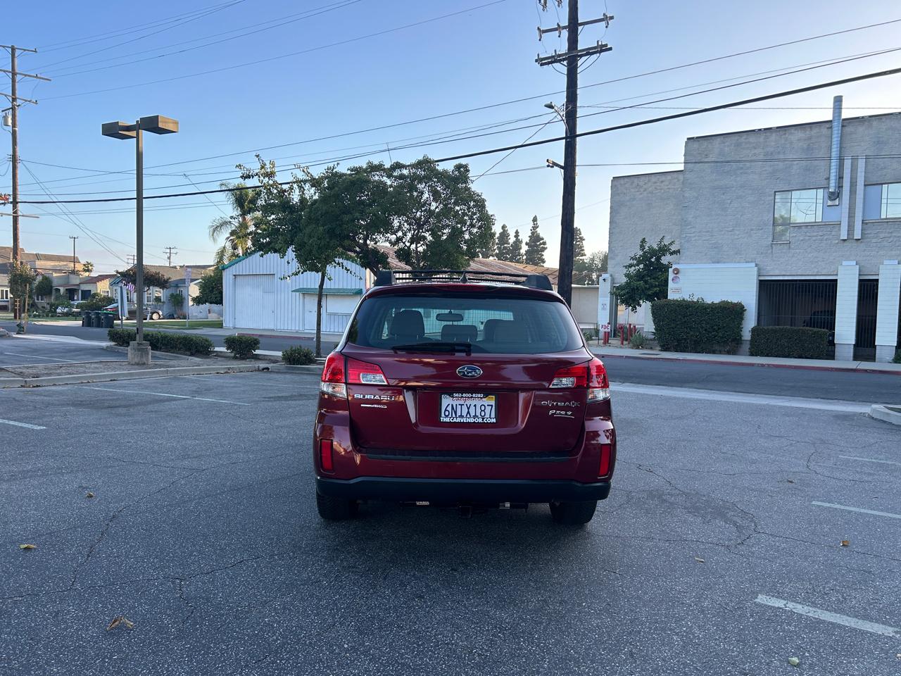 Subaru Outback 2.5i Limited 2011