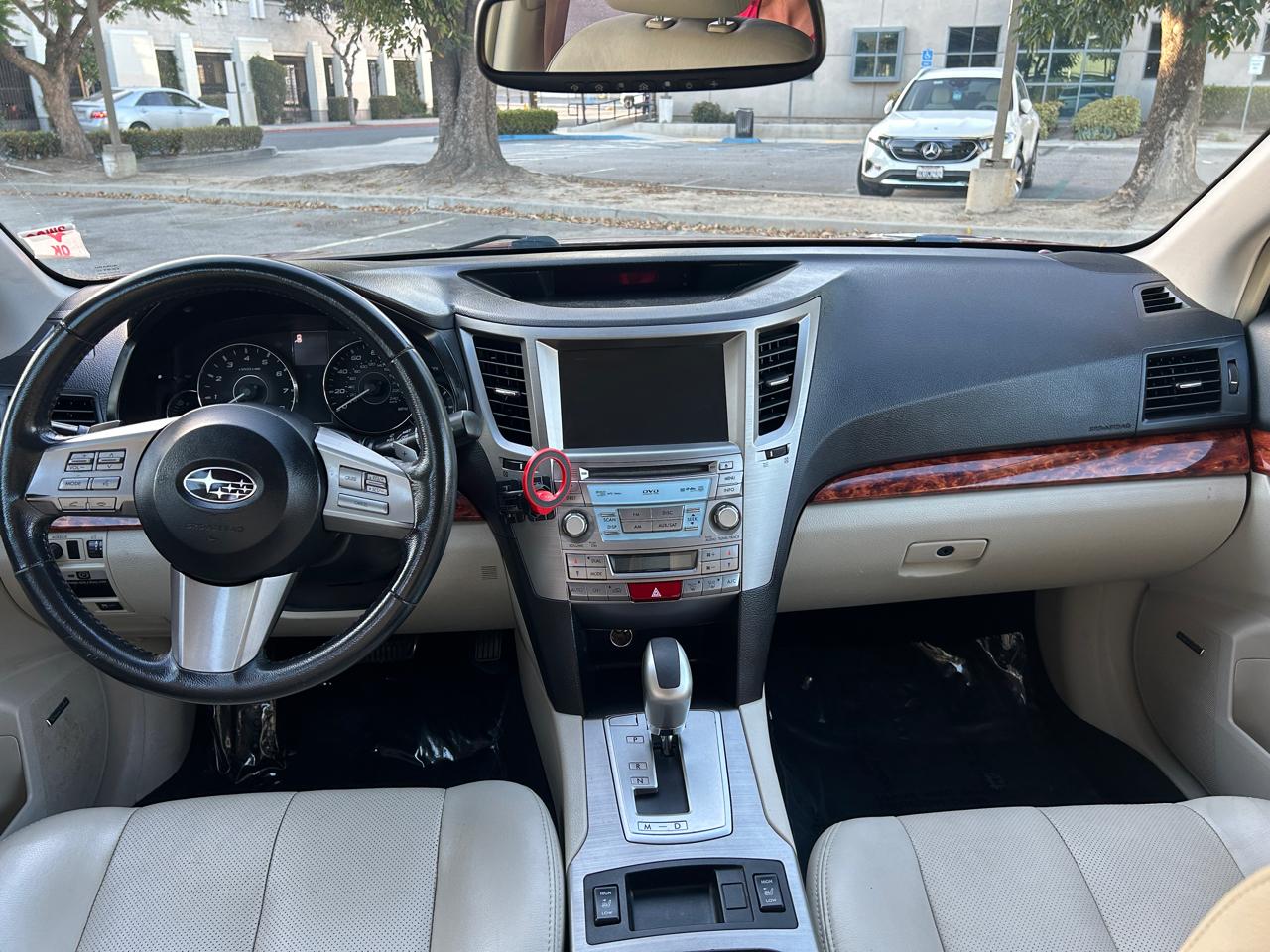 Subaru Outback 2.5i Limited 2011
