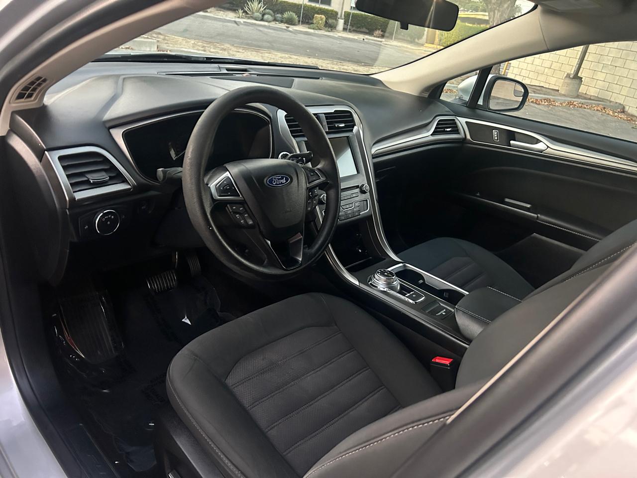 Ford Fusion SE 2018