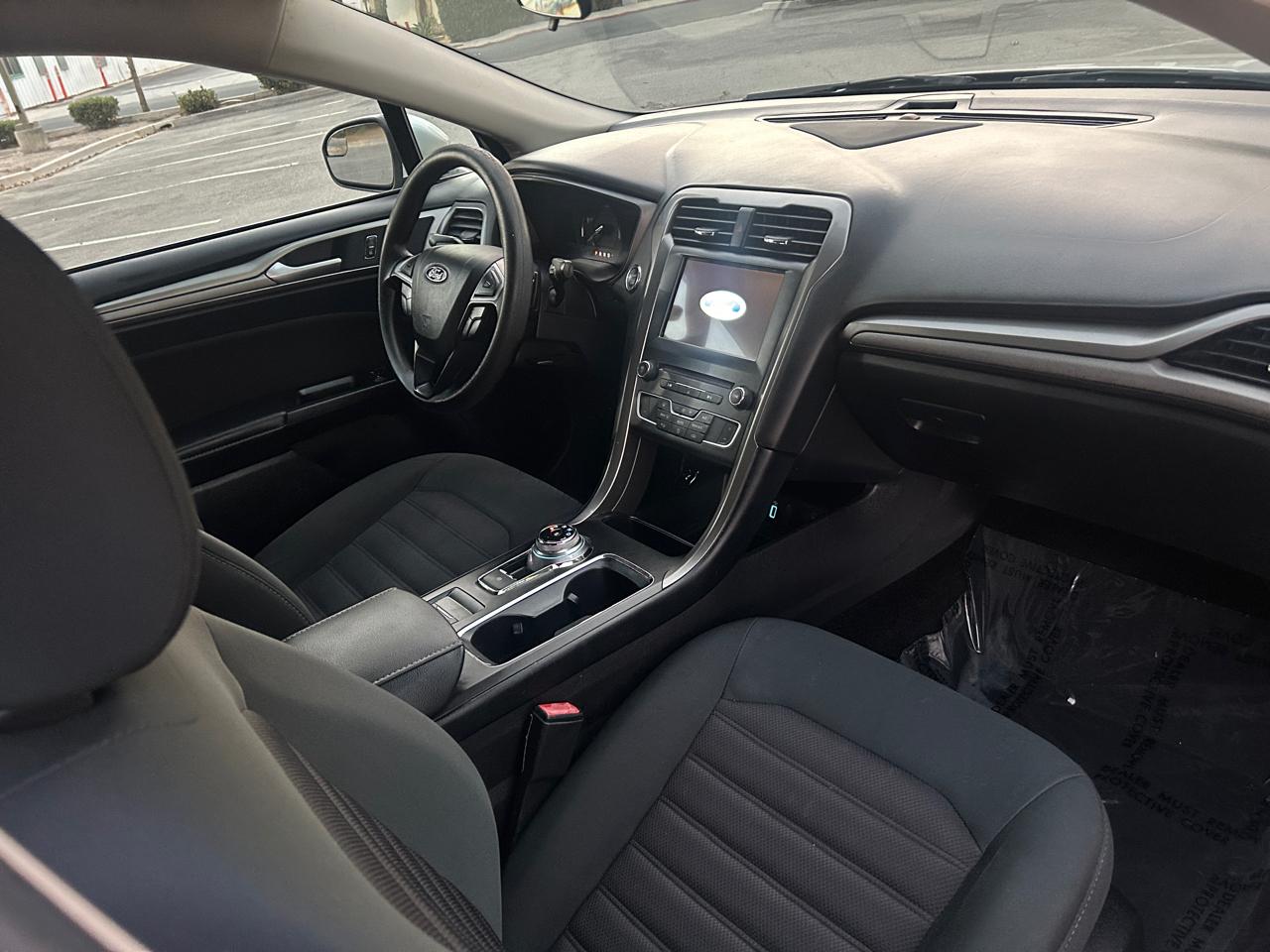 Ford Fusion SE 2018