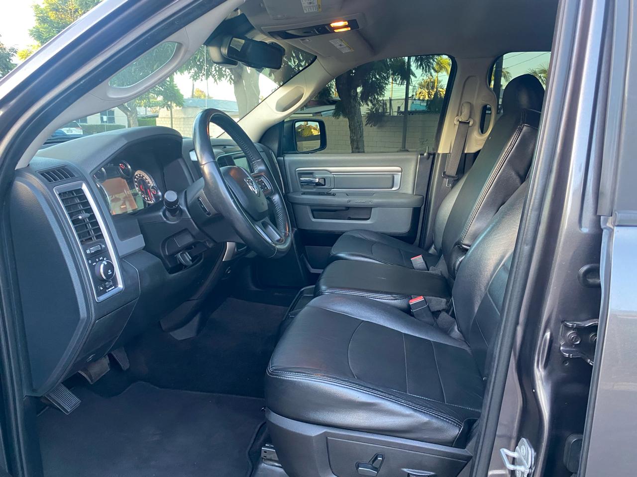 RAM 1500 Big Horn Crew Cab 2WD SWB 2016