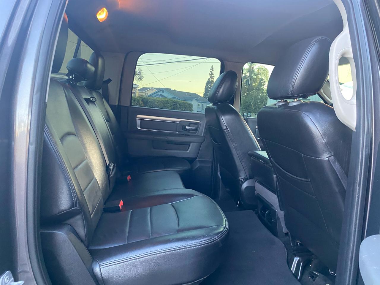 RAM 1500 Big Horn Crew Cab 2WD SWB 2016