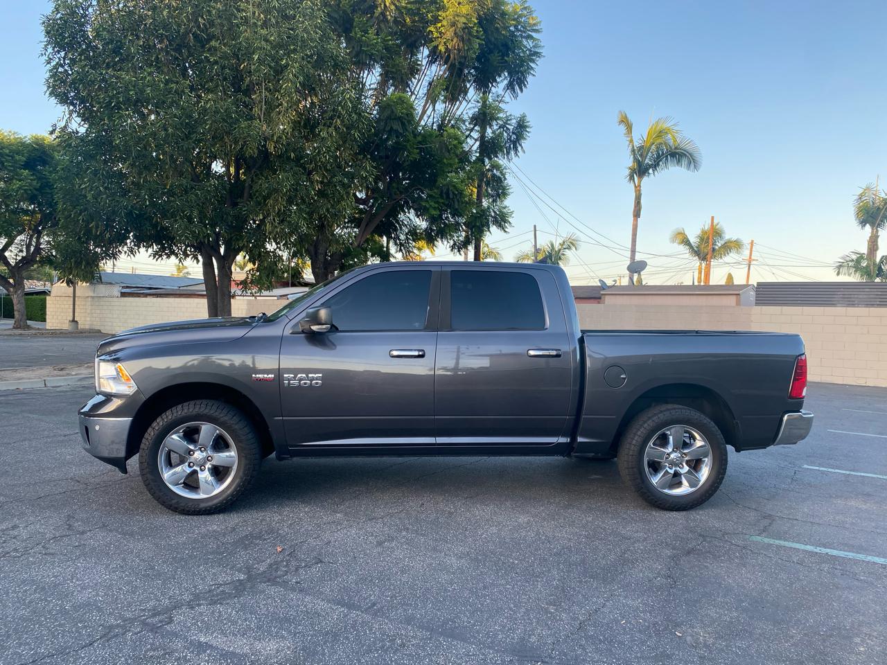 RAM 1500 Big Horn Crew Cab 2WD SWB 2016