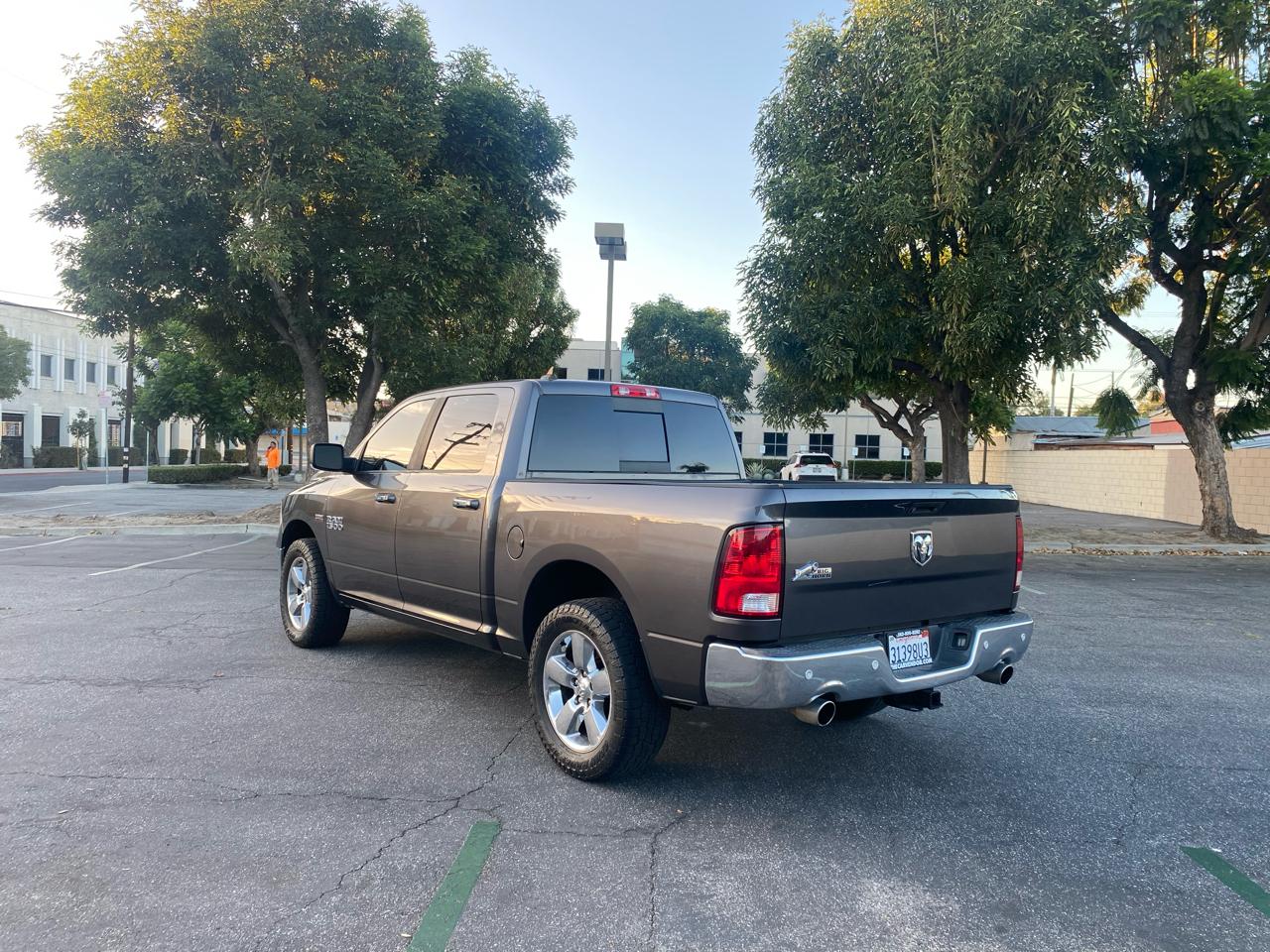 RAM 1500 Big Horn Crew Cab 2WD SWB 2016