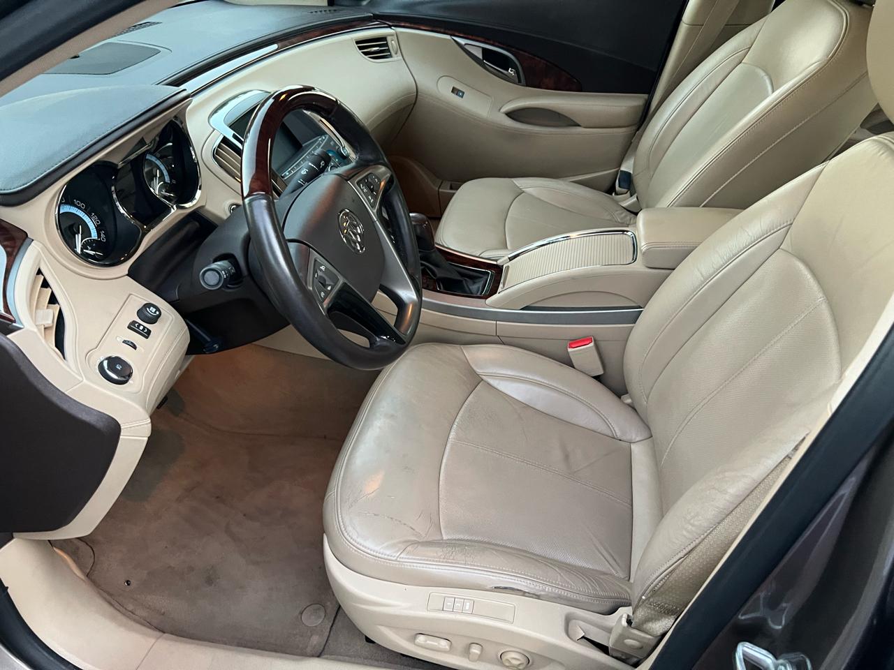Buick LaCrosse CXS 2011