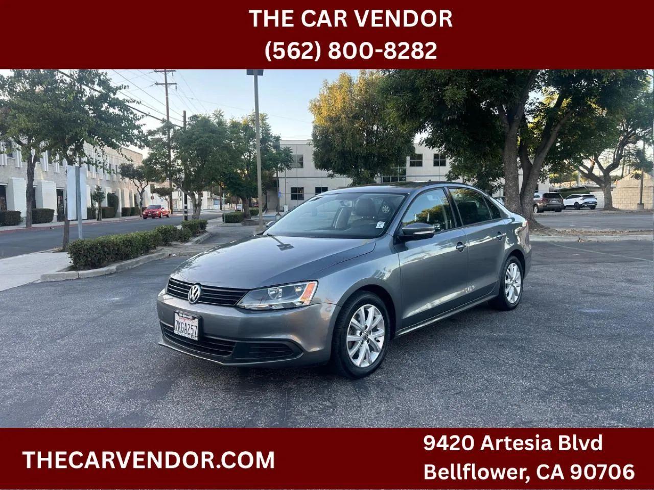 Volkswagen Jetta SE 2012