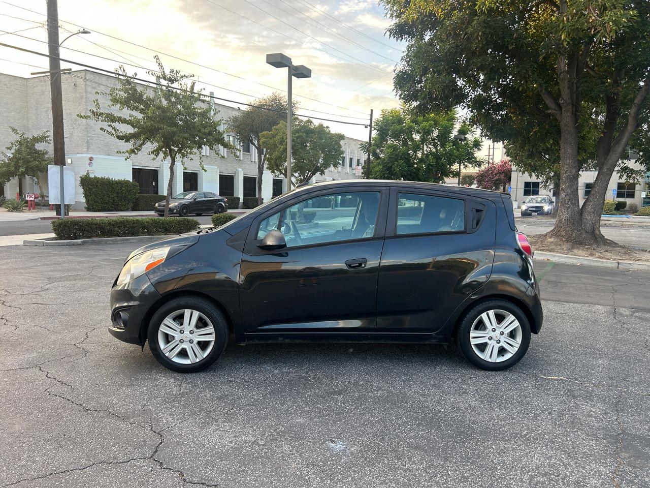 Chevrolet Spark LS Auto 2013