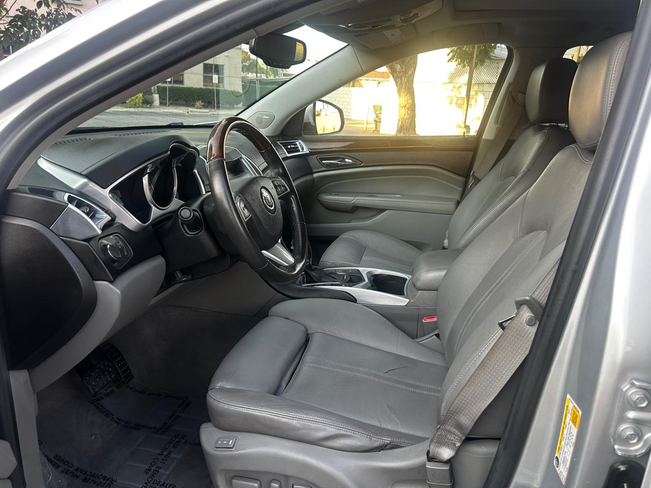 Cadillac SRX Luxury Collection 2010
