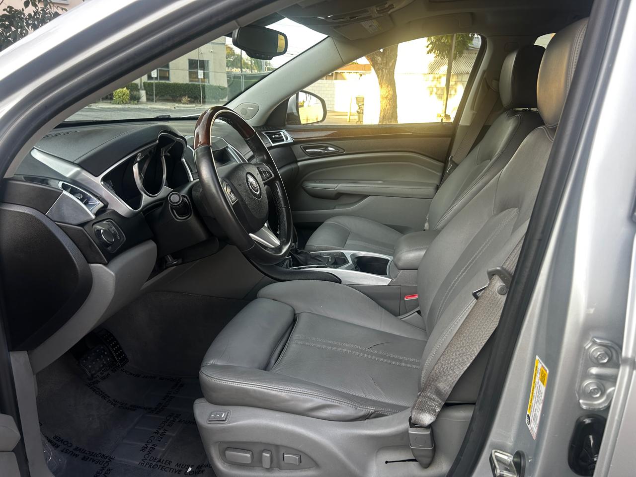 Cadillac SRX Luxury Collection 2010