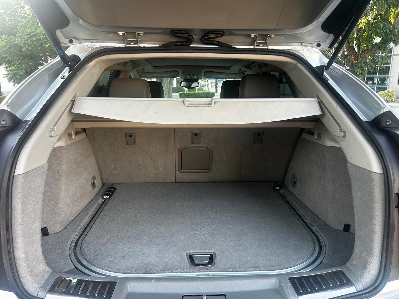 Cadillac SRX Luxury Collection 2010