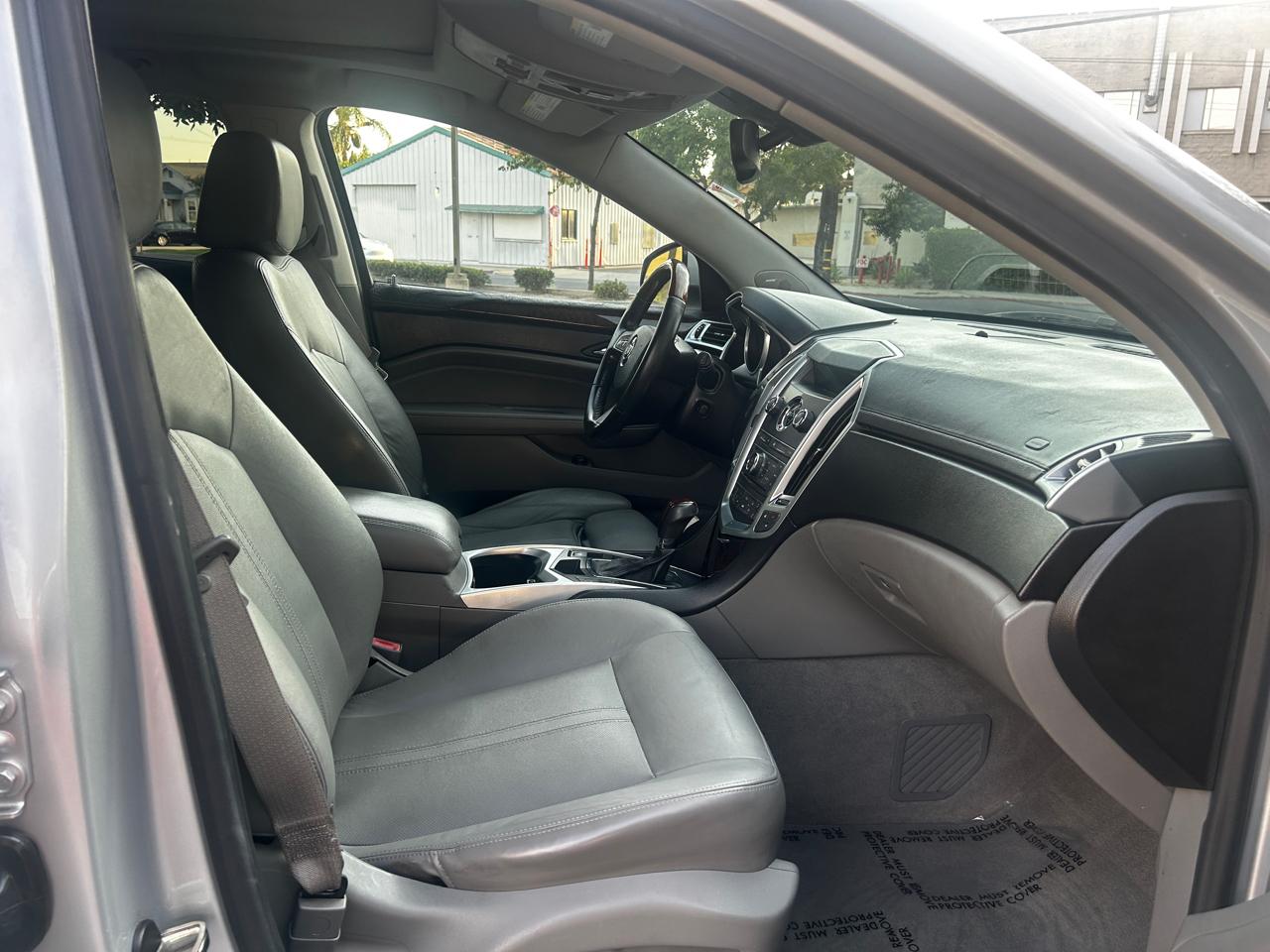 Cadillac SRX Luxury Collection 2010