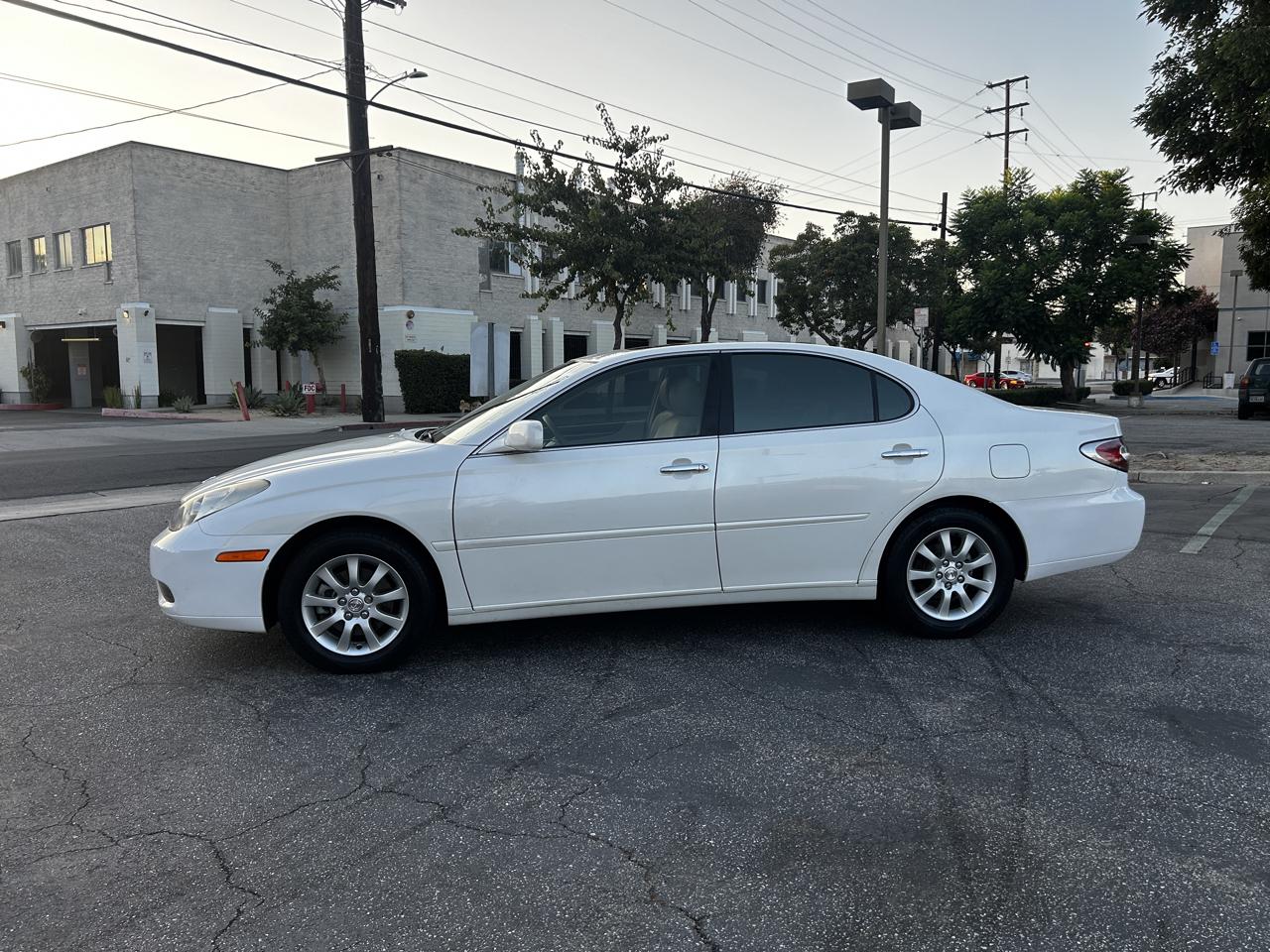 Lexus ES 330 Sedan 2004