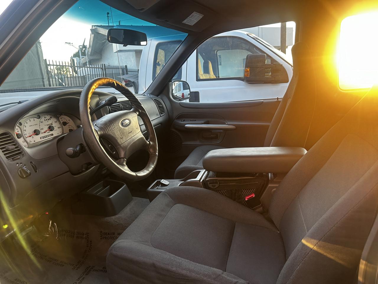 Ford Explorer Sport 2WD Value 2002