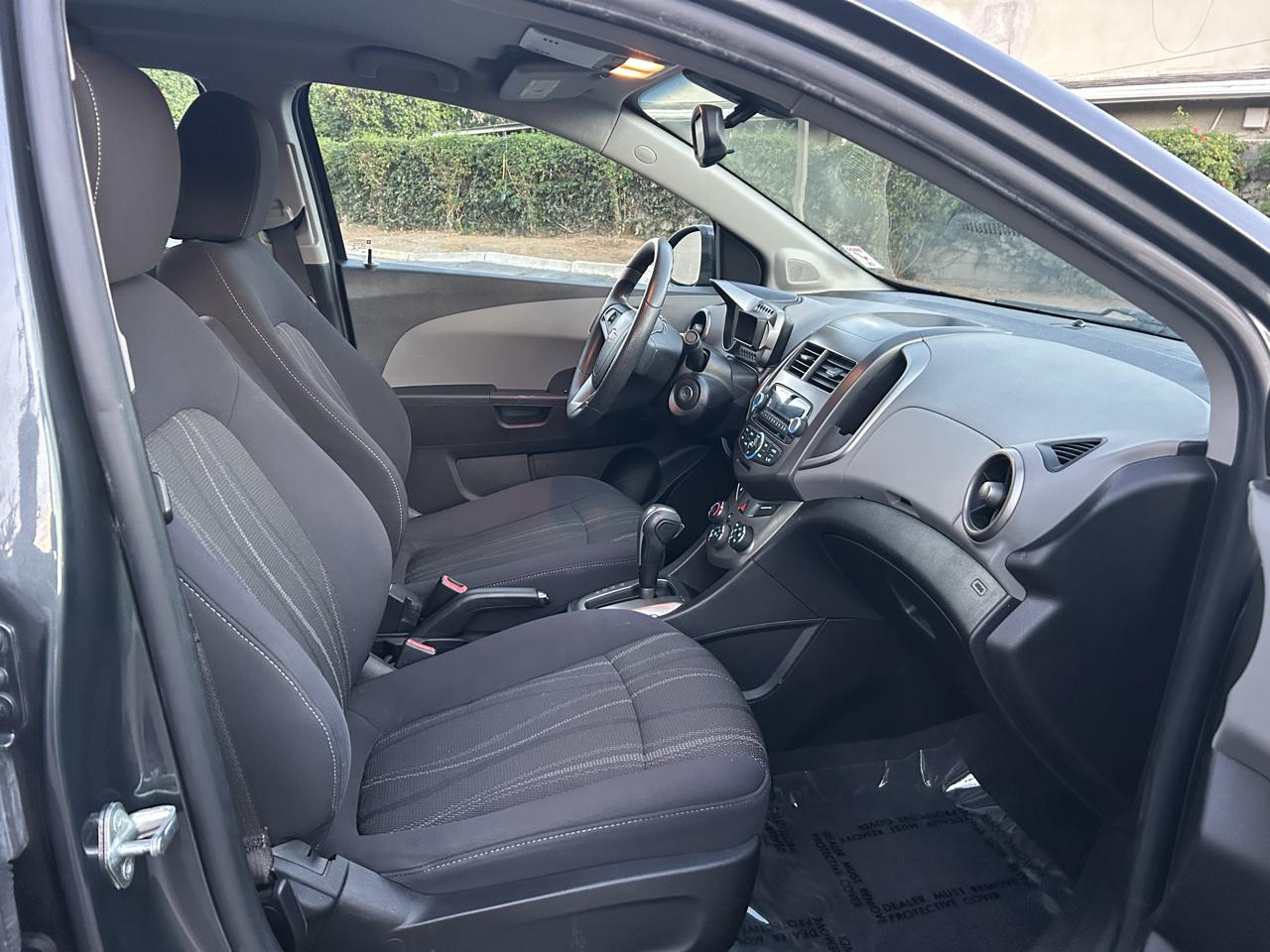 Chevrolet Sonic 2LT Sedan 2012