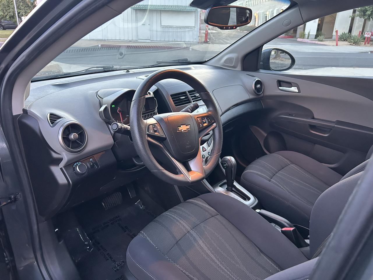 Chevrolet Sonic 2LT Sedan 2012