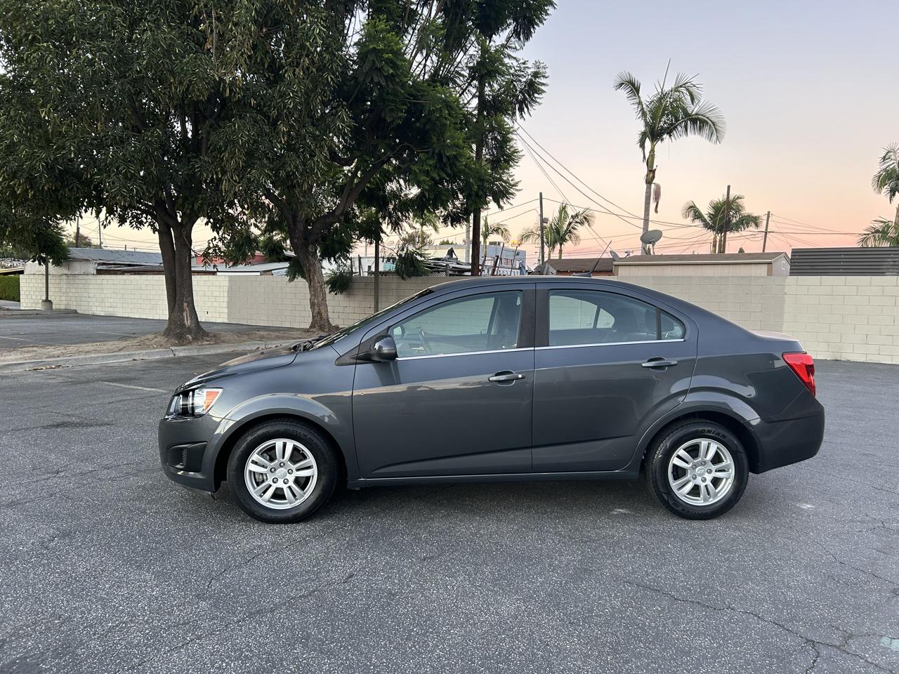 Chevrolet Sonic 2LT Sedan 2012