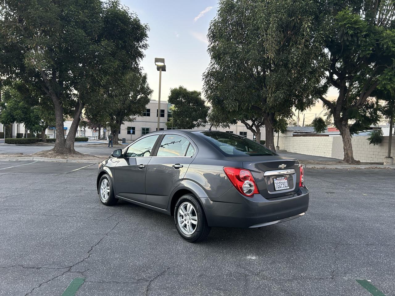 Chevrolet Sonic 2LT Sedan 2012