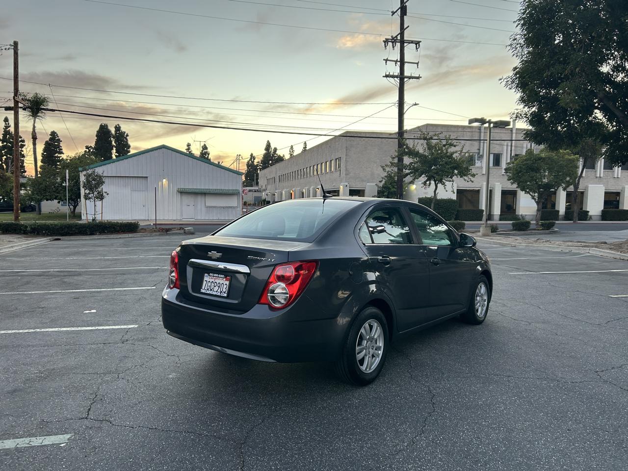 Chevrolet Sonic 2LT Sedan 2012