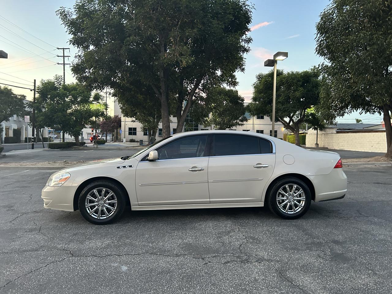 Buick Lucerne CXL Premium 2011