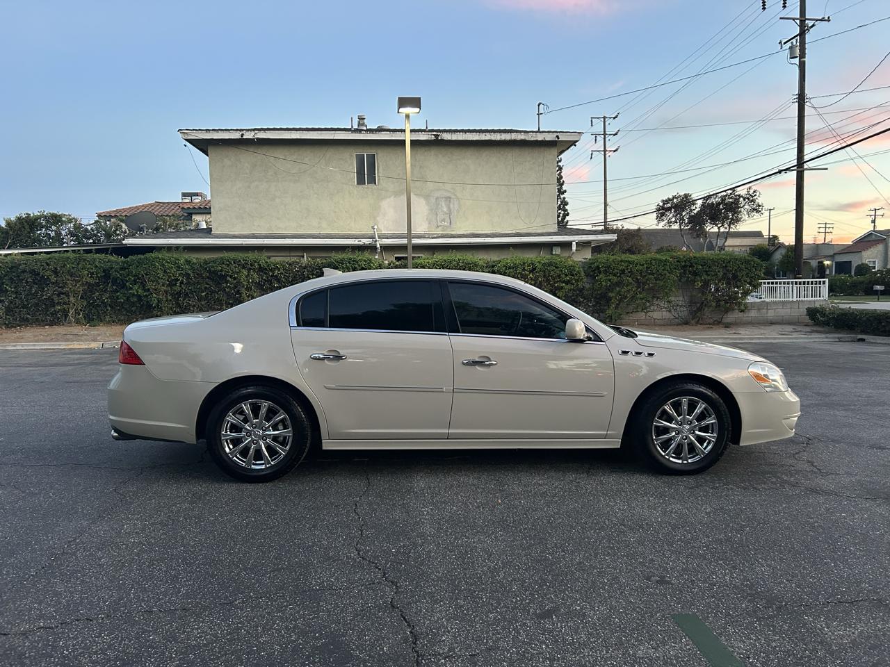 Buick Lucerne CXL Premium 2011