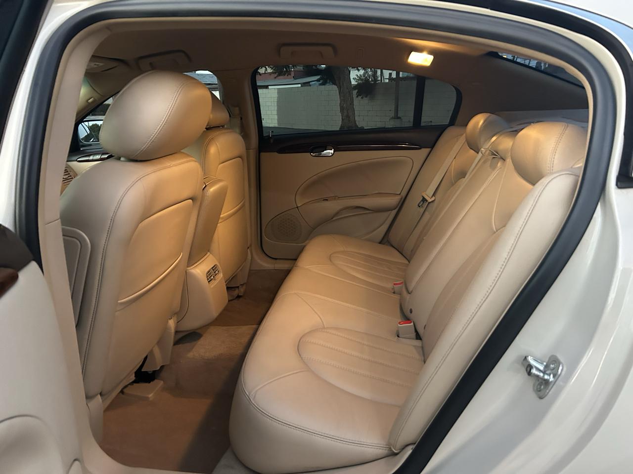 Buick Lucerne CXL Premium 2011
