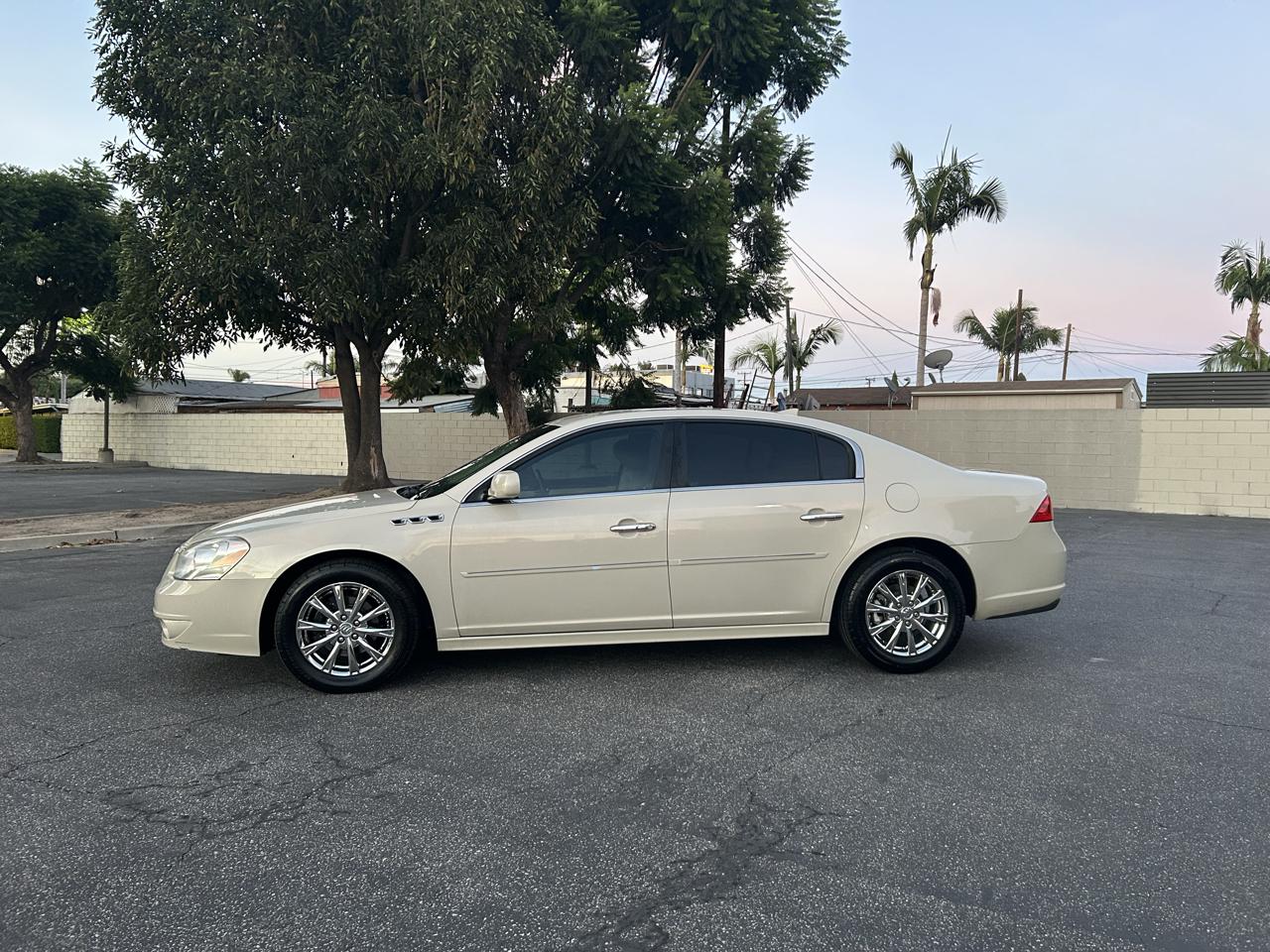 Buick Lucerne CXL Premium 2011