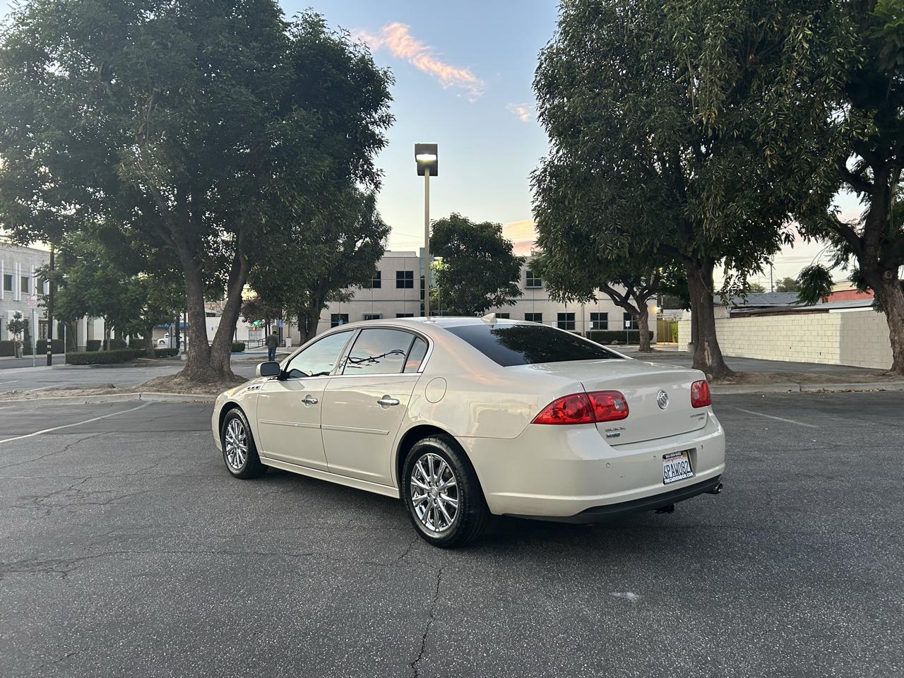 Buick Lucerne CXL Premium 2011