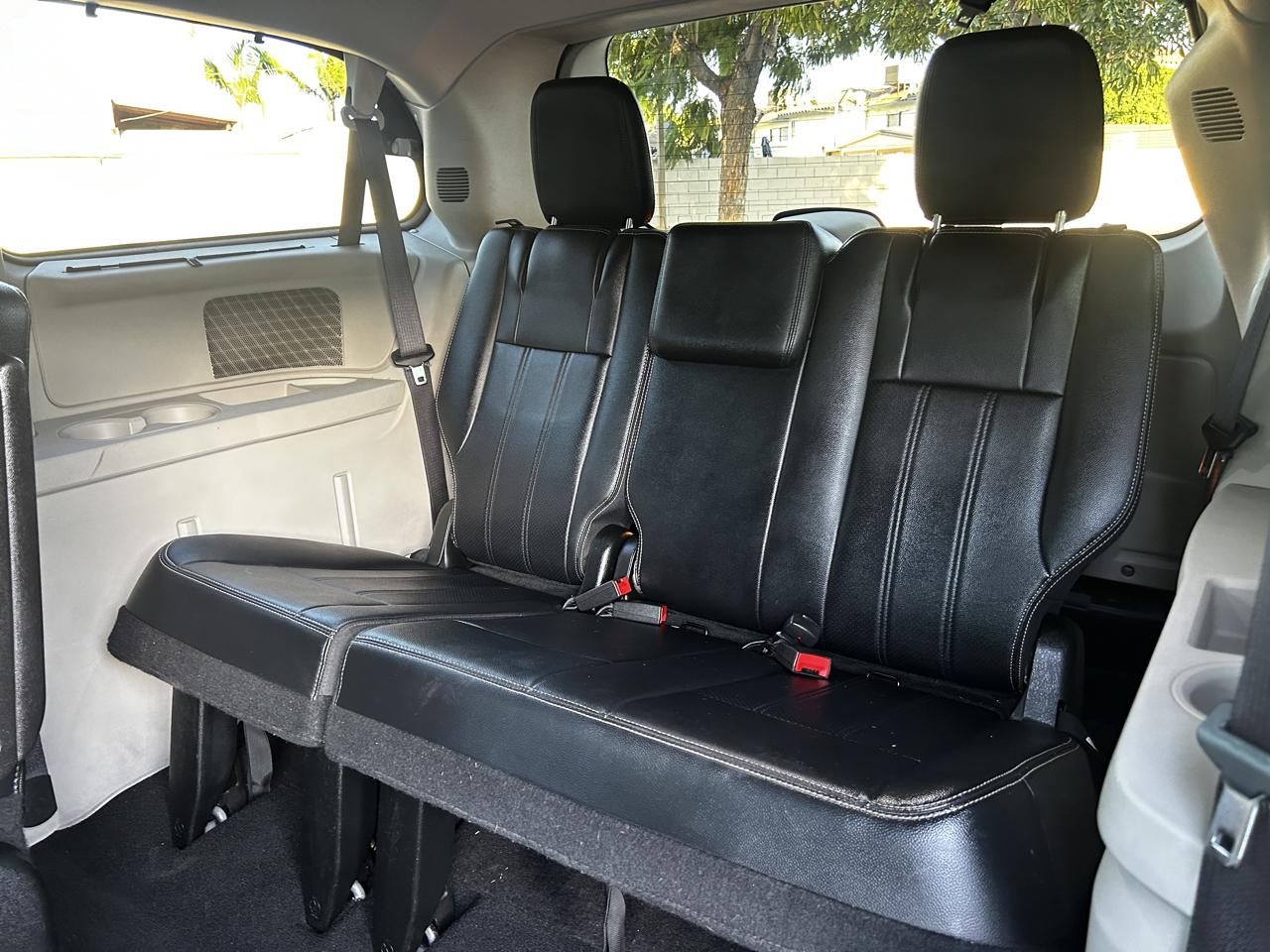 Chrysler Town & Country Touring-L 2015