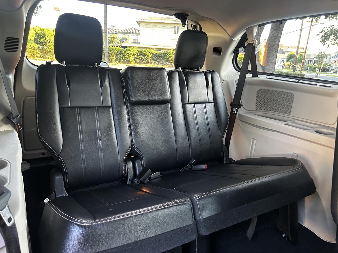 Chrysler Town & Country Touring-L 2015