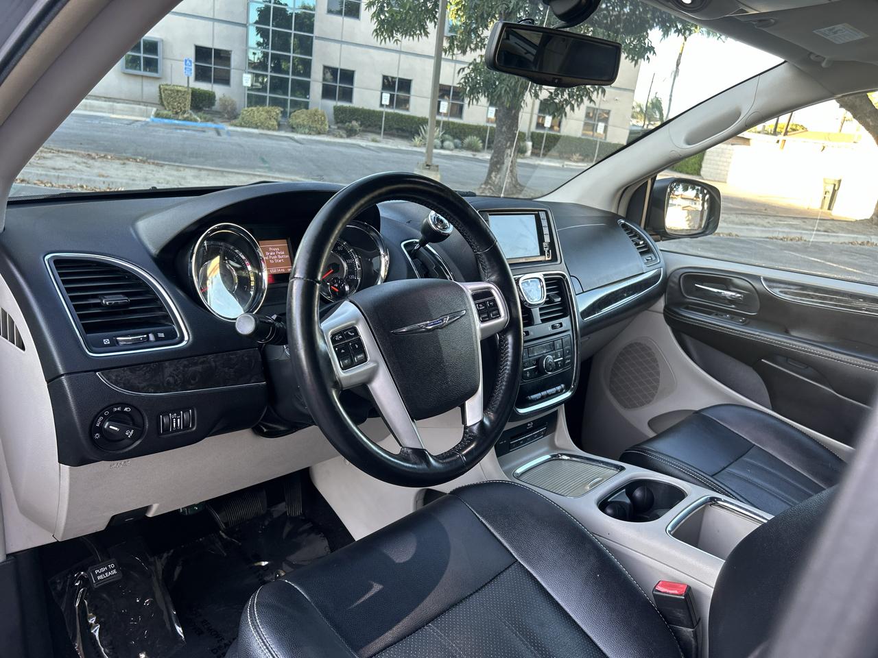 Chrysler Town & Country Touring-L 2015