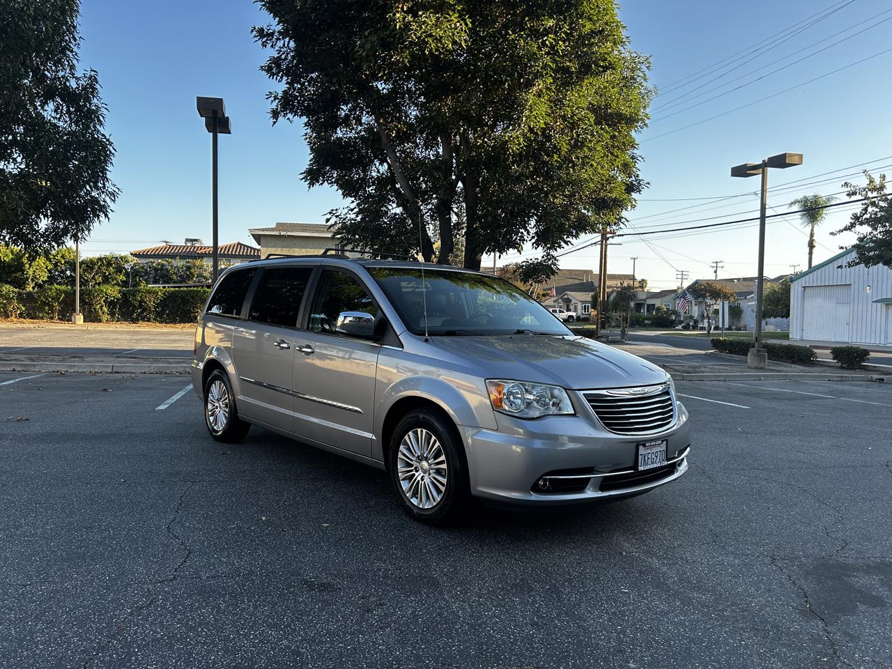 Chrysler Town & Country Touring-L 2015