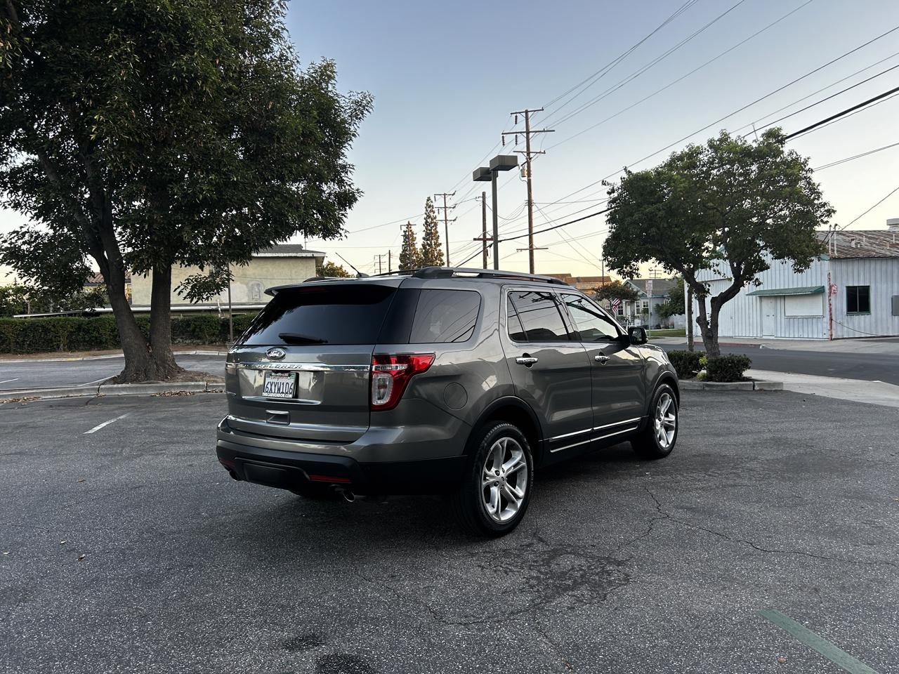 Ford Explorer Limited FWD 2013