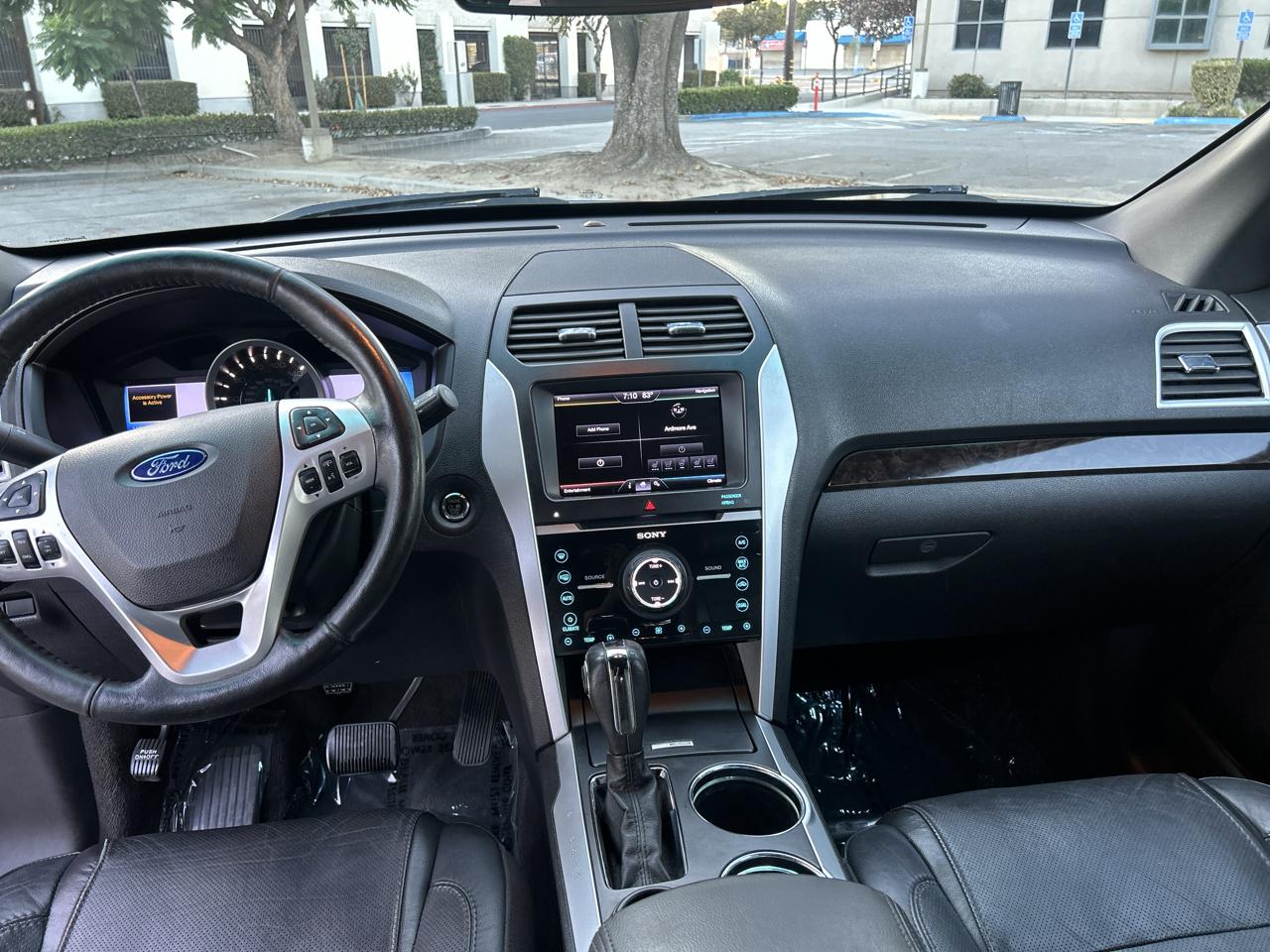 Ford Explorer Limited FWD 2013