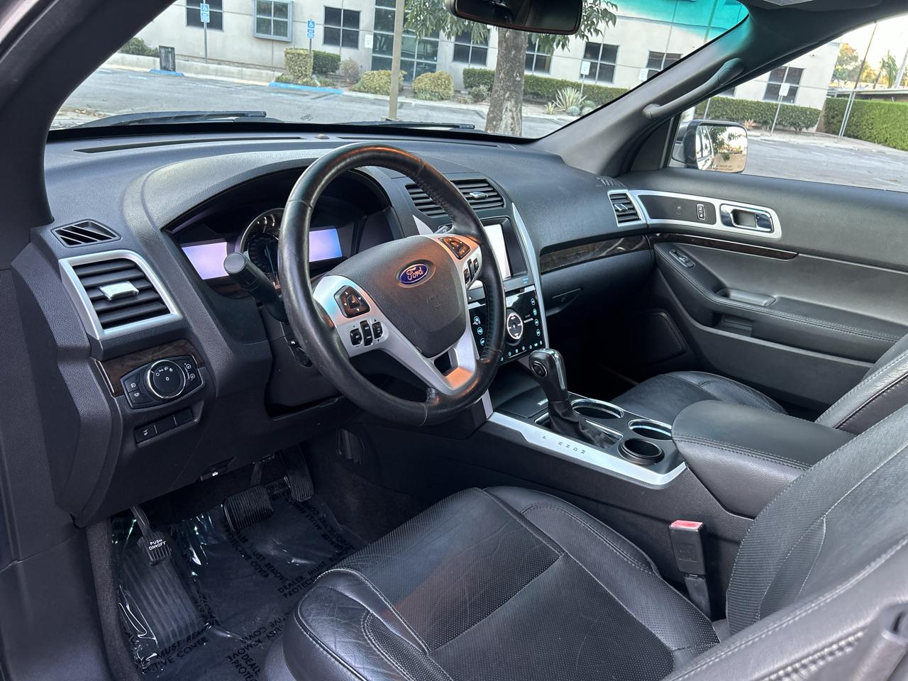 Ford Explorer Limited FWD 2013