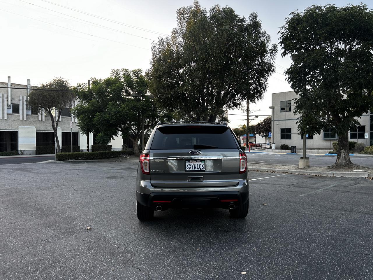 Ford Explorer Limited FWD 2013