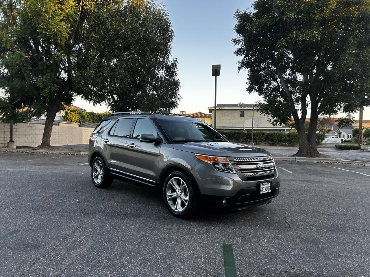 Ford Explorer Limited FWD 2013