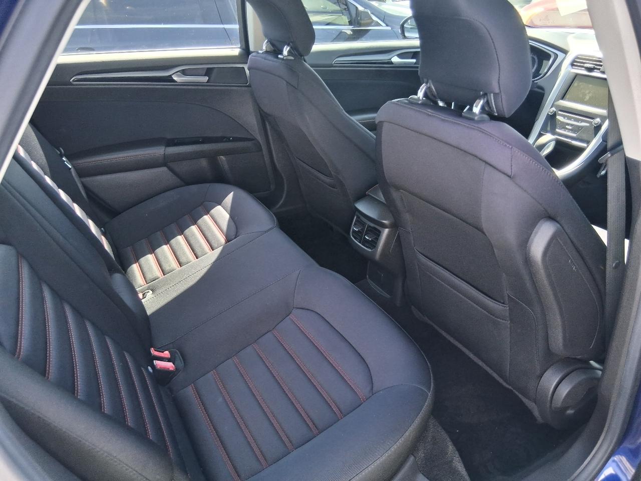 Ford Fusion SE 2014